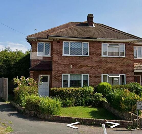 4 Bedroom Property To Rent In Lynwood Avenue, Egham, TW20