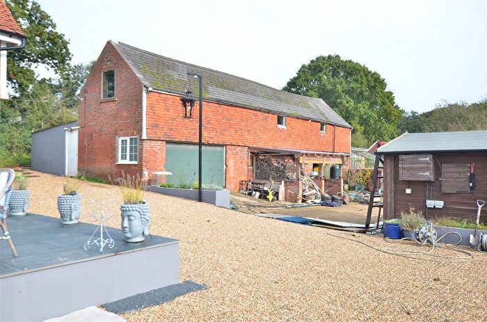 4 Bedroom Equestrian Property For Sale In St. Marys Lane, Bexhill-On-Sea, TN39