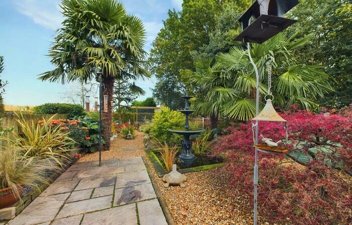 3 Bedroom Barn Conversion For Sale In Hound Hill, Marchington, ST14