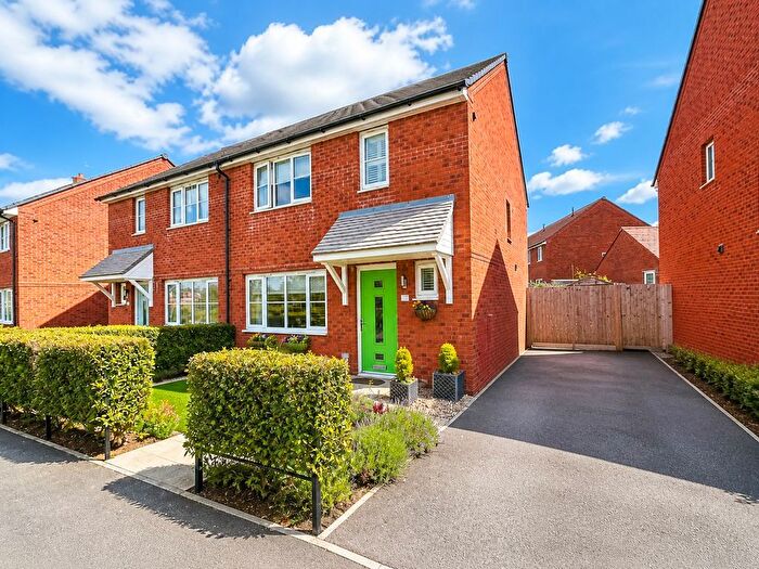 3 Bedroom Semi-Detached House For Sale In Great Oldbury Drive, Stonehouse, GL10
