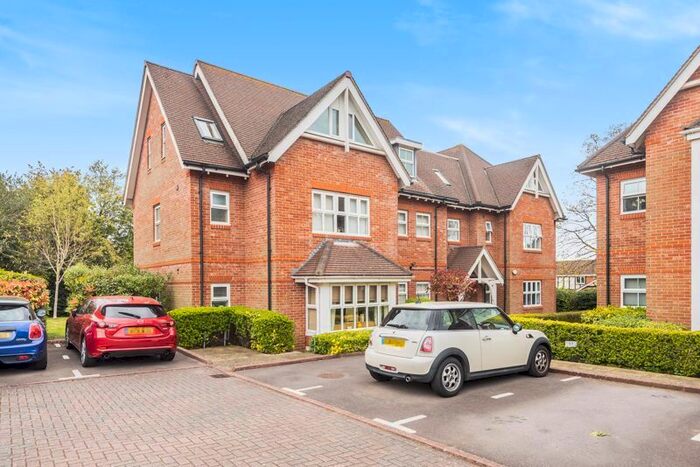 2 Bedroom Flat To Rent In Locks Road, Locks Heath, Southampton SO31