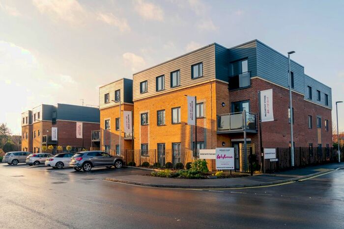 2 Bedroom Flat To Rent In Field Close, Cottingham, HU16