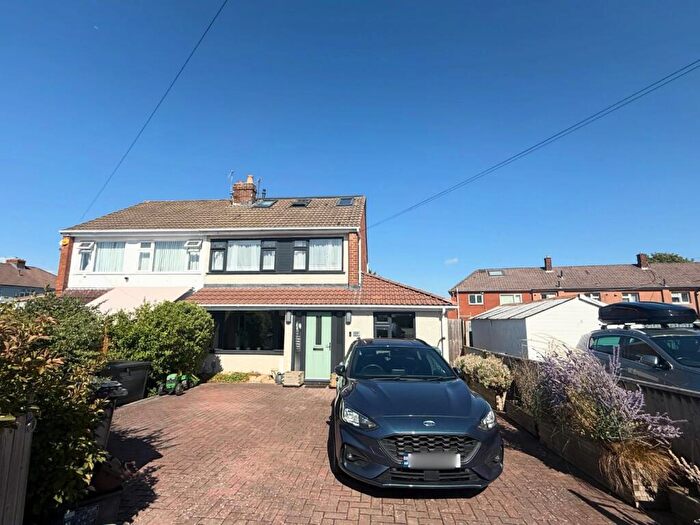 4 Bedroom House To Rent In Four Acres, Bristol, BS13