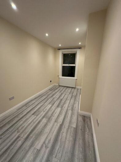 1 Bedroom Flat To Rent In Brockley Cross, SE4