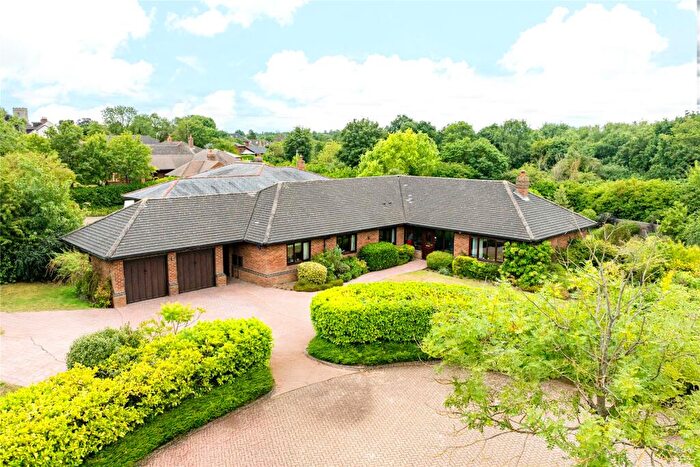 4 Bedroom Bungalow For Sale In Bradwell Road, Loughton, Milton Keynes, Buckinghamshire, MK5