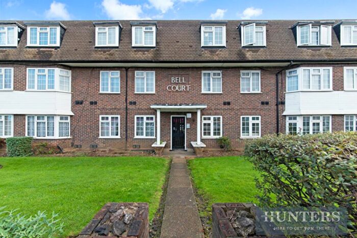 3 Bedroom Flat To Rent In Kingston Road, Surbiton, KT5