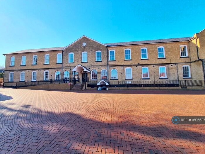 2 Bedroom Flat To Rent In The Old Barracks, Gravesend, DA12