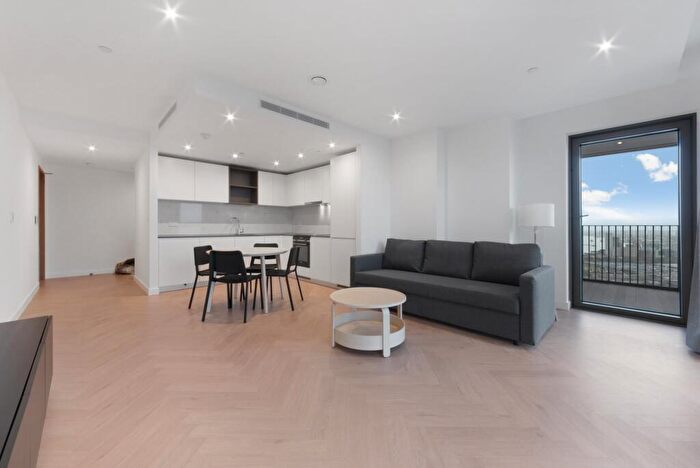 1 Bedroom Apartment To Rent In One Thames Quay, London, E14