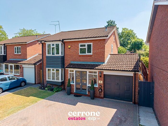4 Bedroom Detached House For Sale In Hatfield Close, Redditch, B98