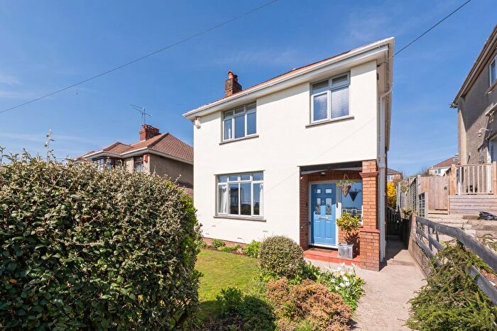 3 Bedroom Detached House For Sale In Rayens Close, Long Ashton, BS41