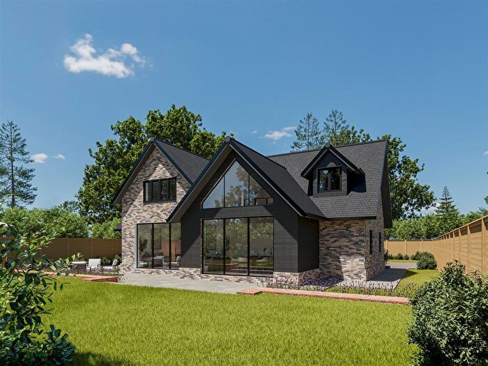 4 Bedroom Detached House For Sale In Cranfield Park Road, Wickford, SS12