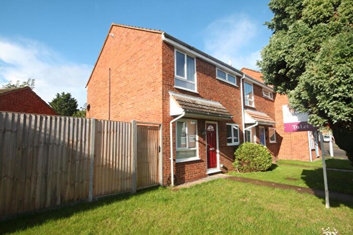 3 Bedroom Semi-Detached House To Rent In Palmer Close, Shefford, SG17