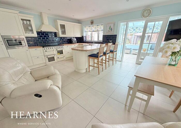 3 Bedroom Bungalow For Sale In Jacqueline Road, Parkstone, Poole, BH12