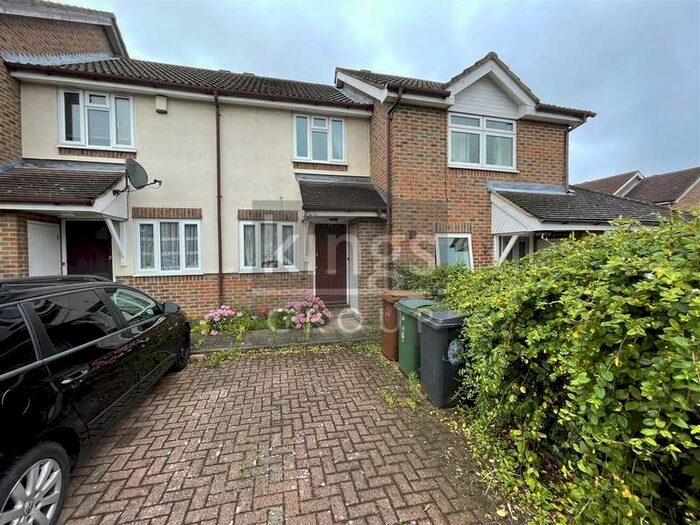 Houses for sale in Chingford, E4, Greater London