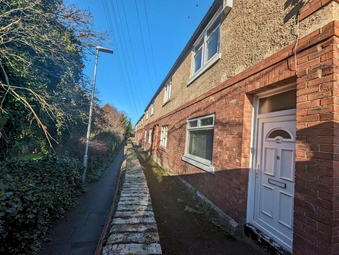 4 Bedroom House To Rent In West View (Short Term), DH1