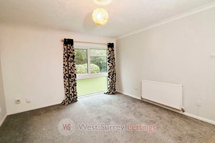 2 Bedroom Flat To Rent In Brantwood Gardens, West Byfleet, KT14