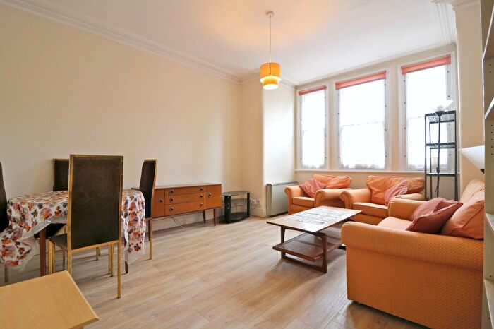 1 Bedroom Flat To Rent In Grange Road, Ealing, W5