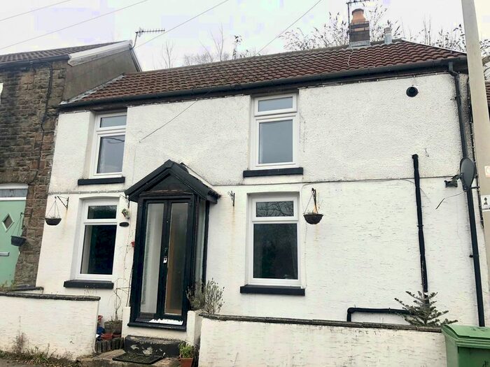 2 Bedroom Cottage To Rent In Merthyr Road, Pontypridd CF37