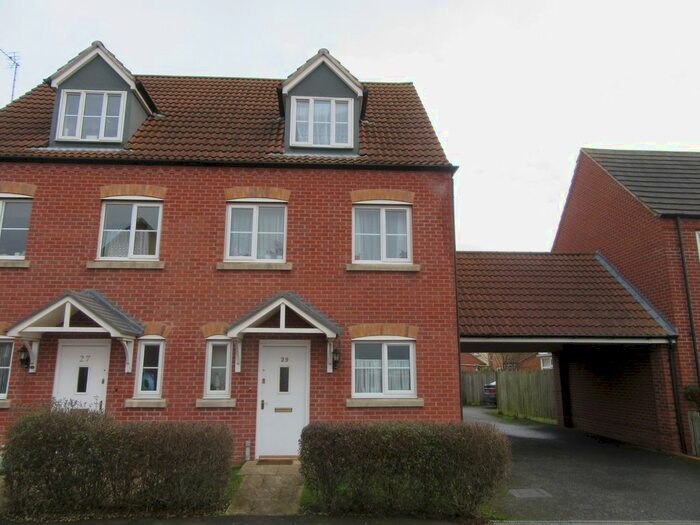 3 Bedroom Town House To Rent In Saltern Drive, Spalding, PE11