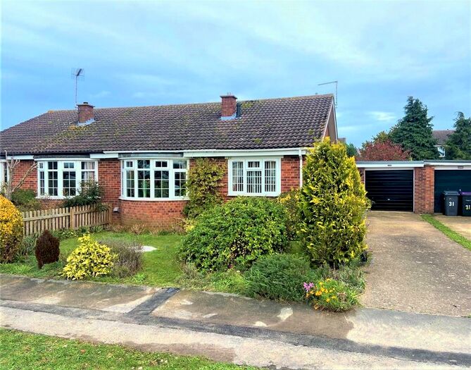 2 Bedroom Bungalow To Rent In Moor Park, Ruskington, Sleaford, Lincolnshire, NG34