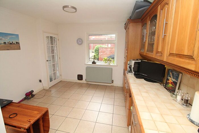 2 Bedroom Terraced House For Sale In Currier Drive, Neath Hill, Milton Keynes, MK14