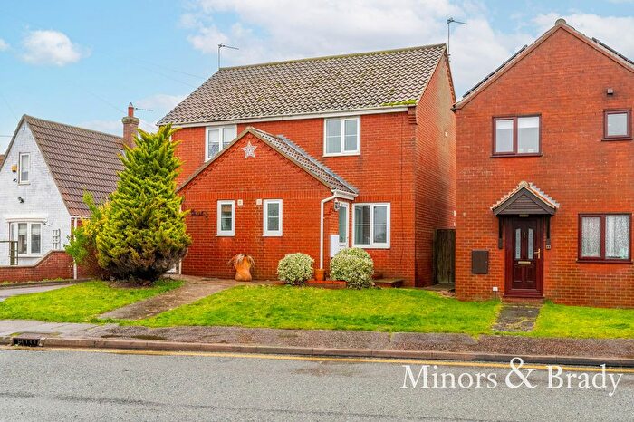 2 Bedroom Semi Detached House To Rent In Willow Court, Sea Palling, NR12