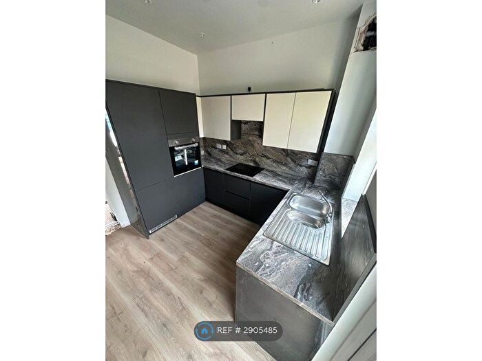 2 Bedroom Terraced House To Rent In East Street, Kidderminster, DY10