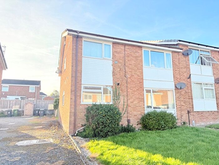 2 Bedroom Flat For Sale In Hebden Avenue, Carlisle, Cumbria, CA2