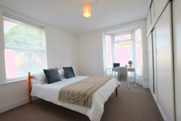 5 Bedroom End Of Terrace House To Rent In Saxon Street - Student House - /, LN1