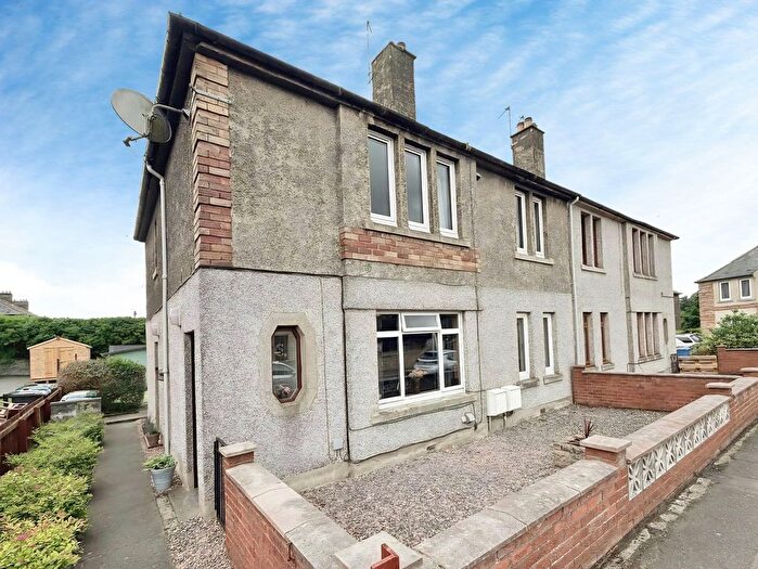 2 Bedroom Flat For Sale In Green Street, Townhill, KY12