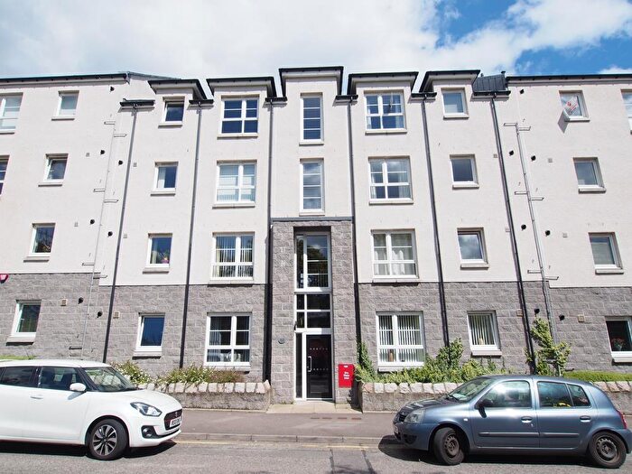 2 Bedroom Flat To Rent In Urquhart Court, Urquhart Road, Ground Floor, AB24