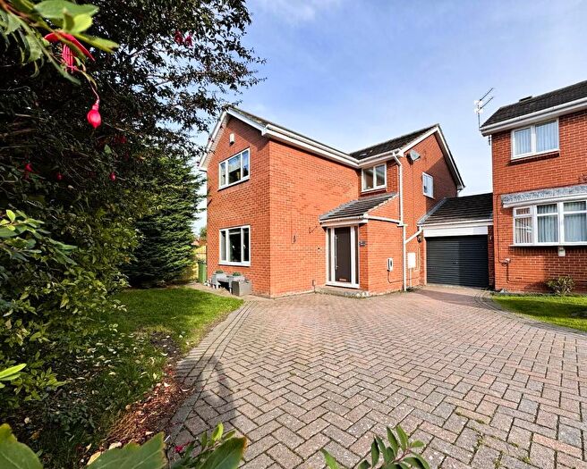 4 Bedroom Link Detached House For Sale In Cragston Close, Hartlepool, TS26