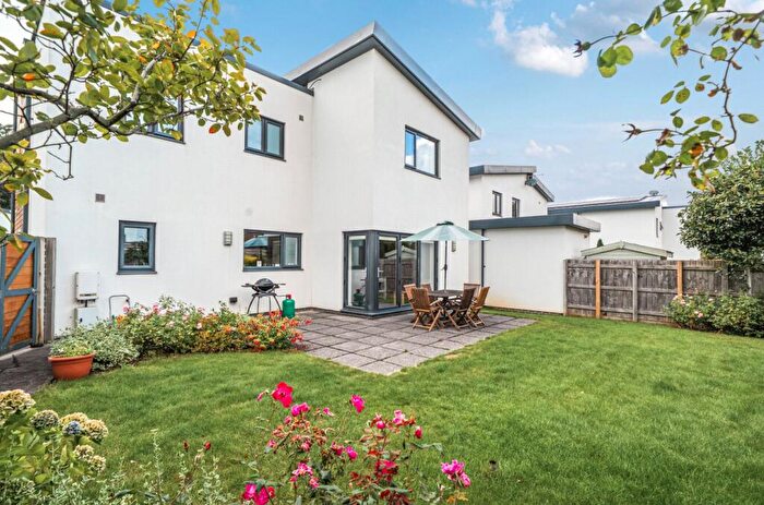 4 Bedroom Detached House For Sale In Exeter, Devon, EX2