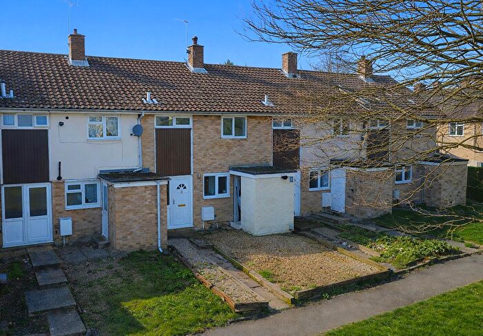 3 Bedroom Terraced House For Sale In Long Arrotts, Gadebridge, Hemel Hempstead, HP1