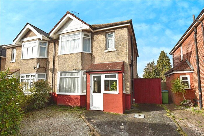 3 Bedroom Semi Detached House For Sale In Prince Of Wales Avenue, Southampton, Hampshire, SO15