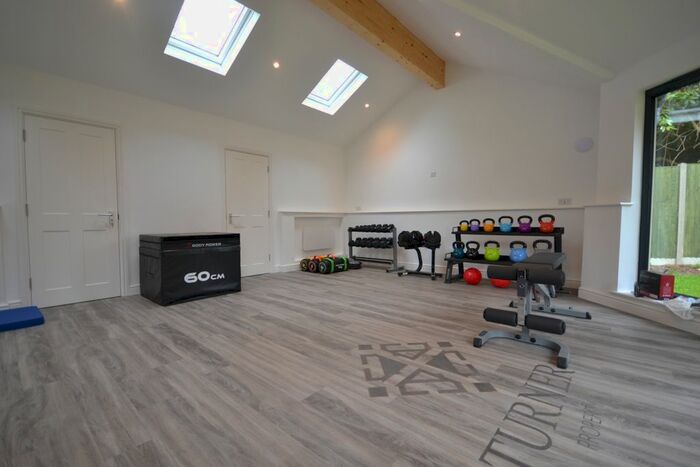 1 Bedroom Detached House To Rent In Southcote Road, Reading, RG30