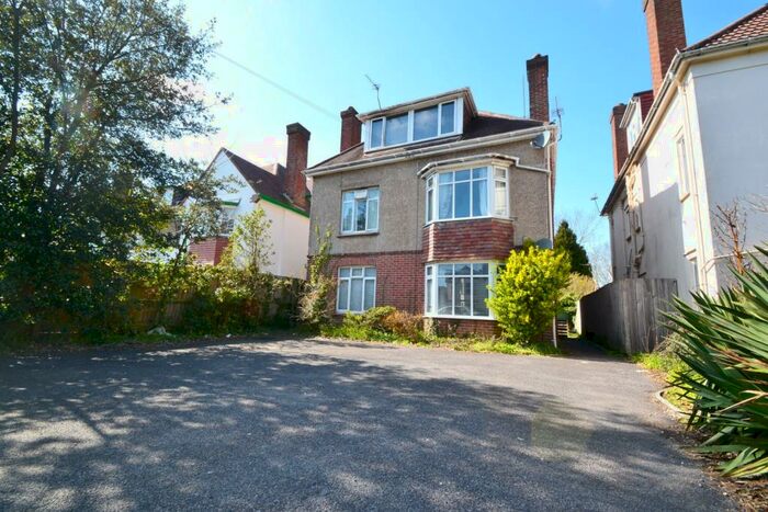 2 Bedroom Flat To Rent In Westbourne, BH4