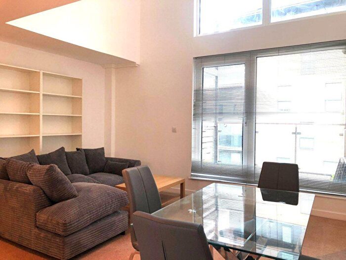 3 Bedroom Flat To Rent In Horsted Court -, P17