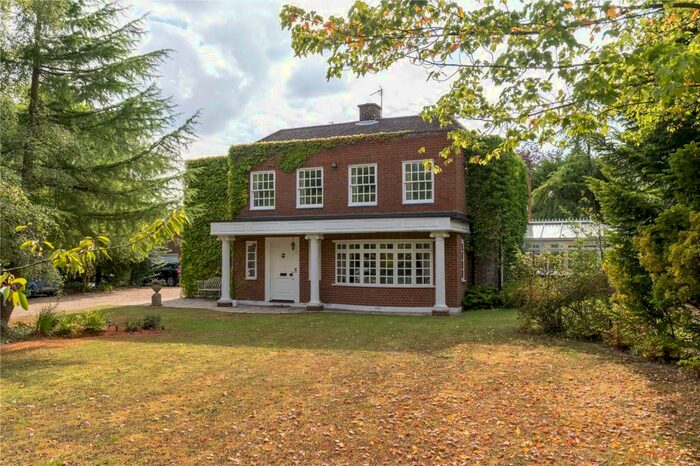 8 Bedroom Detached House For Sale In Bromley Lane, Wellpond Green, Hertfordshire, SG11