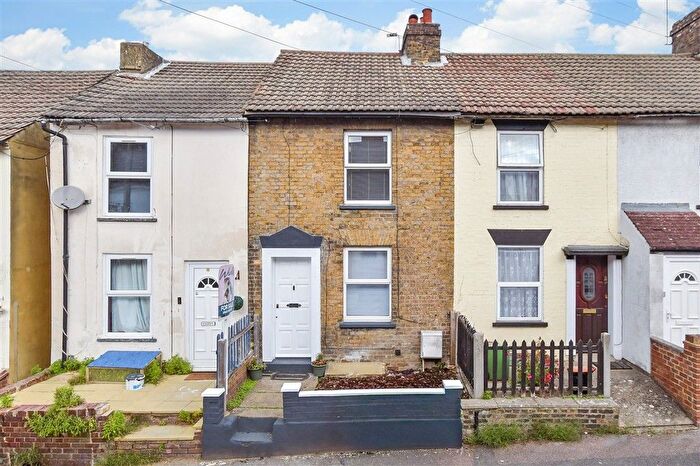 2 Bedroom Terraced House For Sale In Perryfield Street, Maidstone, Kent, ME14
