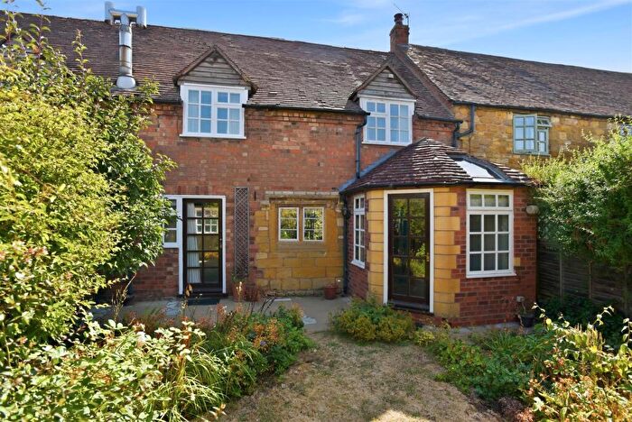 3 Bedroom Cottage For Sale In College Farm Drive, Lower Quinton, Stratford-upon-Avon, CV37