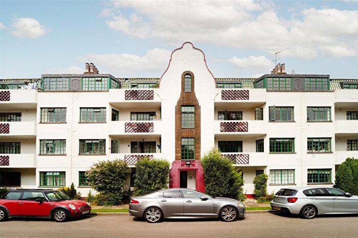 2 Bedroom Flat For Sale In Ealing Village, Ealing, W5