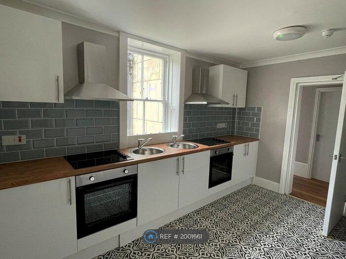 Studio To Rent In Crayford, London, DA1