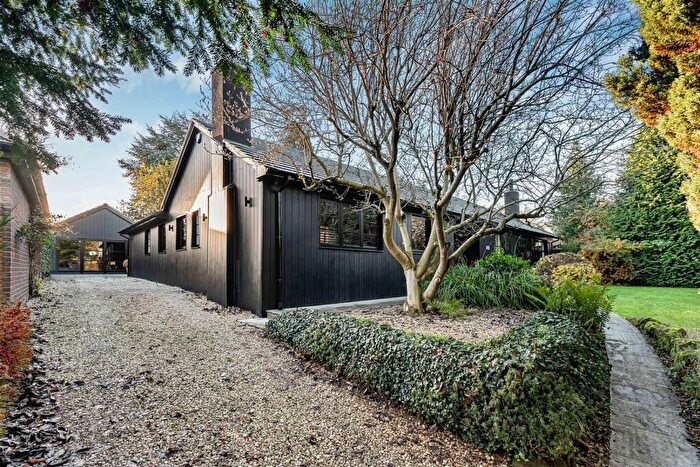 4 Bedroom Detached Bungalow For Sale In Watermill Lane, Bengeo, Hertford, SG14