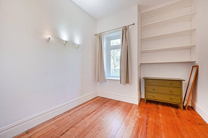 1 Bedroom Flat To Rent In Bedford Park, Bedford Park, London, W4