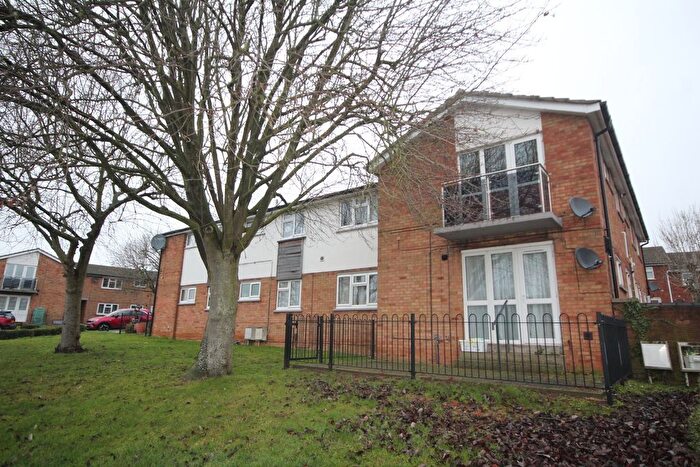 2 Bedroom Flat To Rent In Pope Road, Wellingborough, NN8