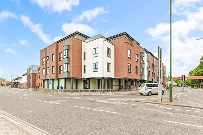 2 Bedroom Apartment To Rent In Southgate, Chichester, PO19