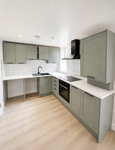 2 Bedroom Flat To Rent In Alfred Road, Prenton, CH43