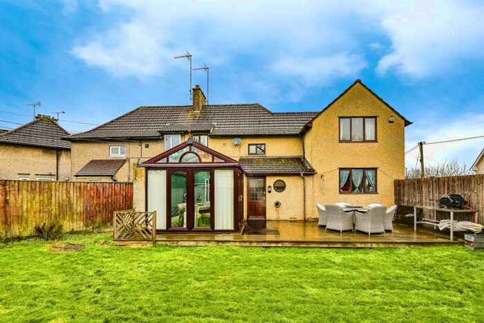 3 Bedroom Semi-Detached House For Sale In Plough Lane, Kington Langley, Chippenham, SN15