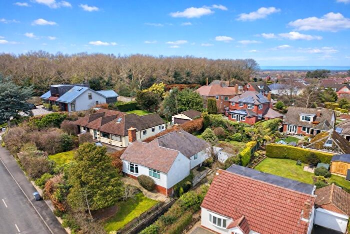 2 Bedroom Bungalow For Sale In Grammar School Lane, Newton, Merseyside, CH48